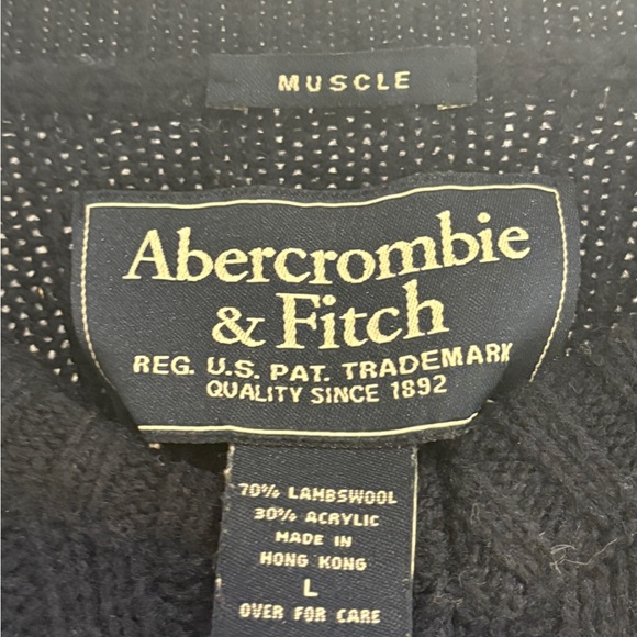Abercrombie & Fitch Men’s Muscle Series Navy Rib Knit Sweater Size Large - Picture 8 of 9